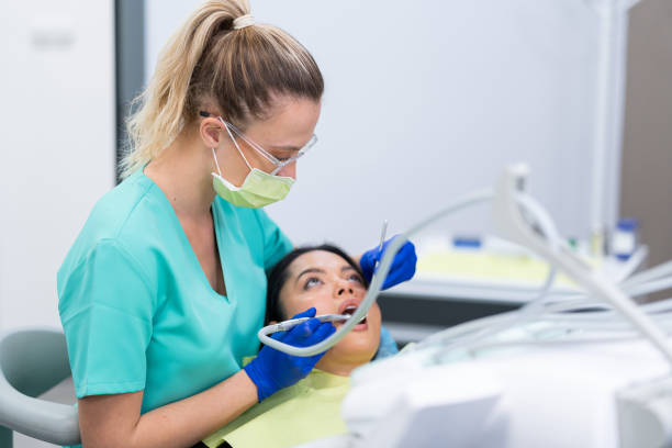 Best Emergency Tooth Extraction in Toppers, OK